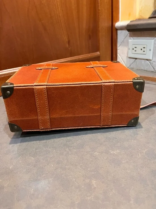 Most Wanted Vintage-Style Vegan Leather Trunk Crossbody Bag – Cognac Brown - Picture 3 of 7